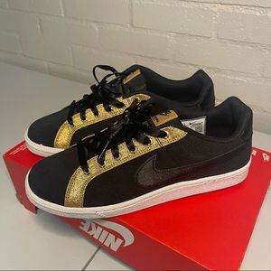 Nike Court Royale Premium Womens sz 8.5